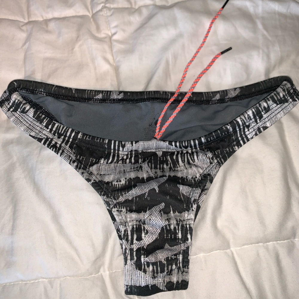 Jolyn printed swim bottoms